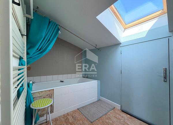 Maison à vendre - 16120 - Chateauneuf Sur Charente 4 chambres -140 m2 - jardin
