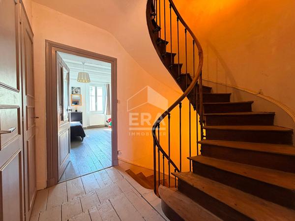 Maison à vendre - 16120 - Chateauneuf Sur Charente 4 chambres -140 m2 - jardin