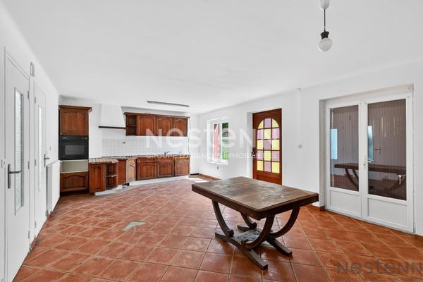 À vendre - Charmante longère en pierre à Plérin