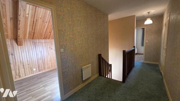 ANCENIS-SAINT-GÉRÉON – MAISON FAMILIALE DE 133 M² AVEC GARAGE ET JARDIN