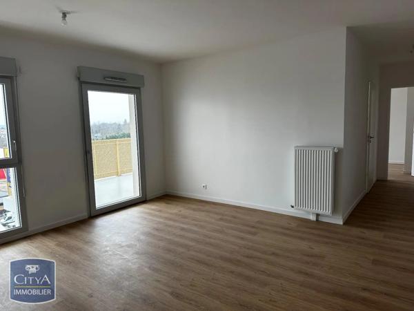 Appartement à louer 4 pièces 78.56m² Reims (51100)