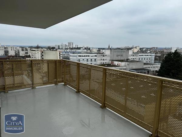 Appartement à louer 4 pièces 78.56m² Reims (51100)