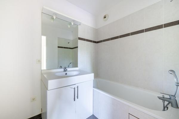 MAGNIFIQUE F2 AVEC BALCON !