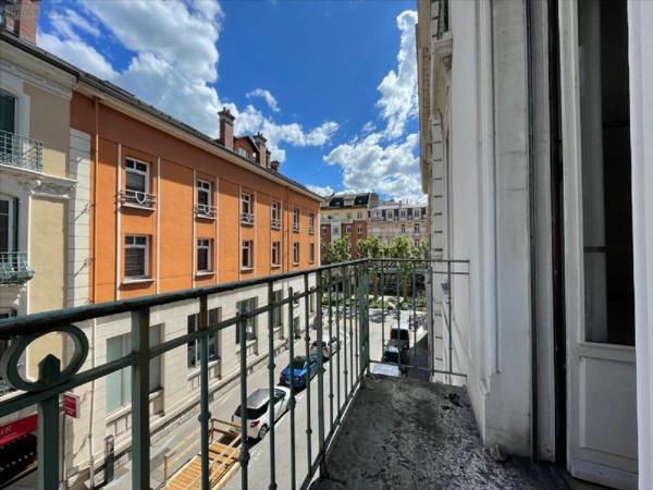 Appartement à louer à Chambéry en Savoie (73000), ref : 73007-144