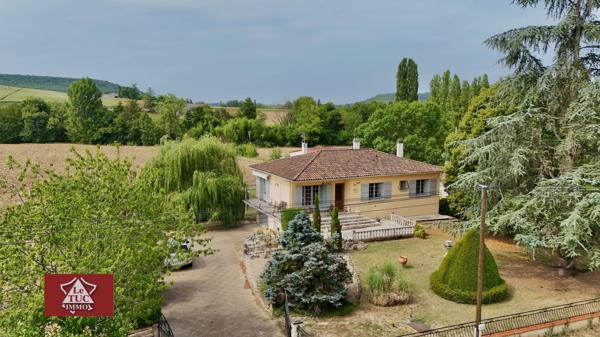 Maison 4 chambres avec garages et jardin Penne-d'Agenais (47140)