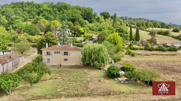 Maison 4 chambres avec garages et jardin Penne-d'Agenais (47140)