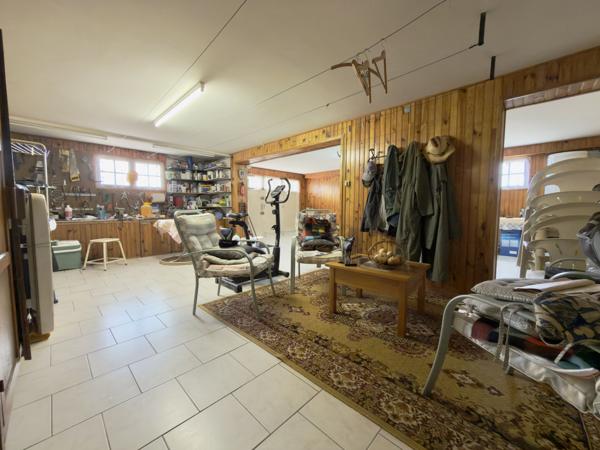 Maison 4 chambres avec garages et jardin Penne-d'Agenais (47140)