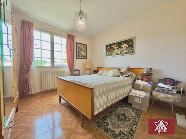 Maison 4 chambres avec garages et jardin Penne-d'Agenais (47140)
