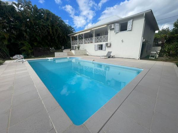 Maison à vendre à Lamentin en Guadeloupe (97129), ref : 97110/19