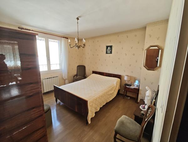 Maison de village avec du potentiel garage, dépendance et jardin  Villepinte (11150)