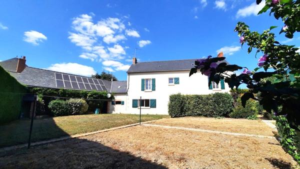 En Exclusivité, Élégante maison double angevine au coeur de Seiches-sur-le-Loir