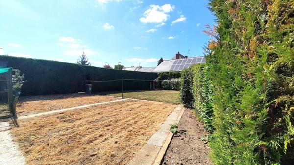 En Exclusivité, Élégante maison double angevine au coeur de Seiches-sur-le-Loir