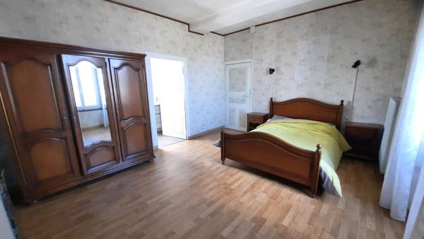 En Exclusivité, Élégante maison double angevine au coeur de Seiches-sur-le-Loir