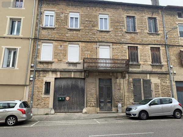 Appartement à louer à Lagnieu dans l'Ain (01150), ref : 01037-L106