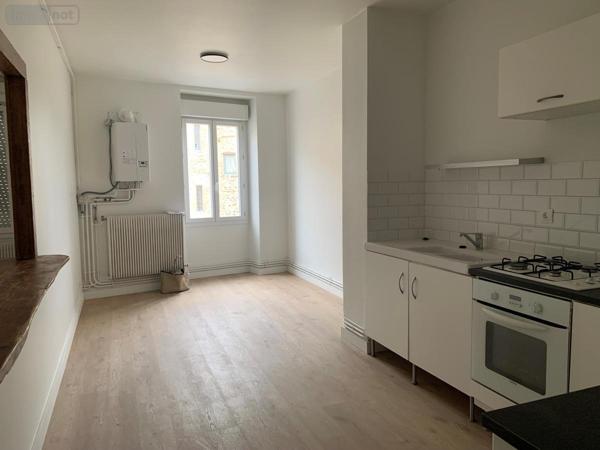 Appartement à louer à Lagnieu dans l'Ain (01150), ref : 01037-L106