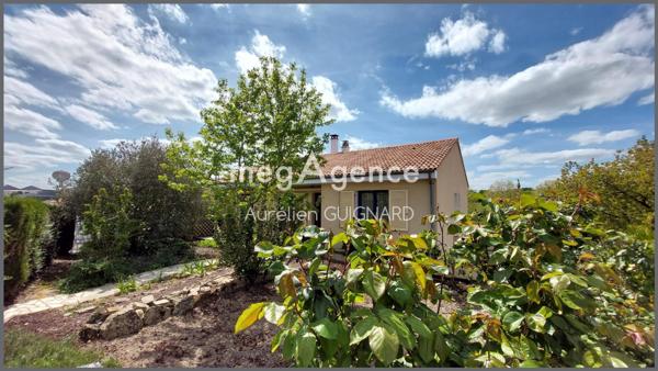 Maison à BRESSUIRE, 79300 - 8 pièces 138m²