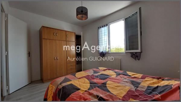 Maison à BRESSUIRE, 79300 - 8 pièces 138m²