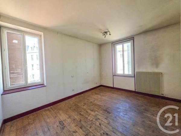 Immeuble à vendre  230 m 2   BRIOUDE  - 43