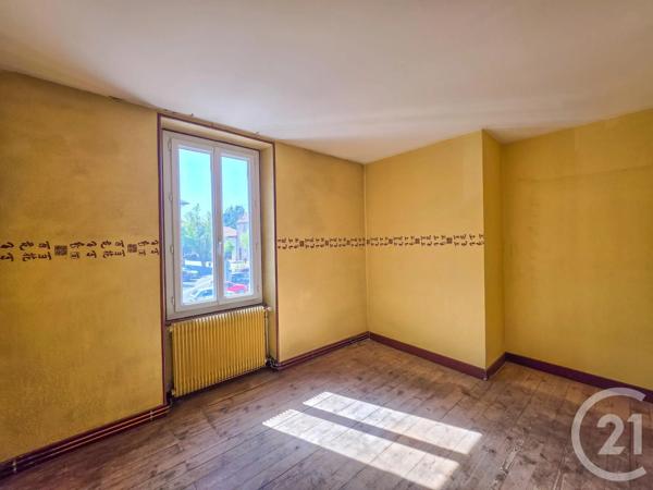 Immeuble à vendre  230 m 2   BRIOUDE  - 43