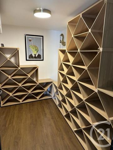 Immeuble à vendre  230 m 2   BRIOUDE  - 43