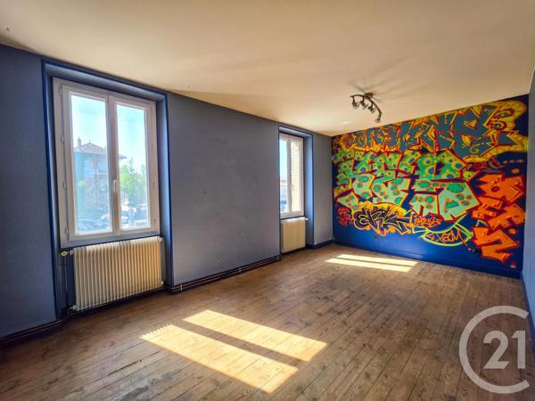 Immeuble à vendre  230 m 2   BRIOUDE  - 43