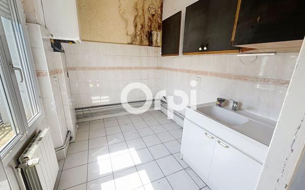 Immeuble à vendre    5 pièces •  Brive-la-Gaillarde