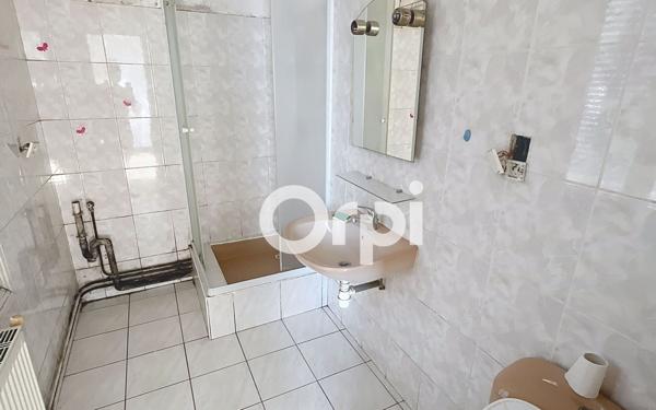 Immeuble à vendre    5 pièces •  Brive-la-Gaillarde