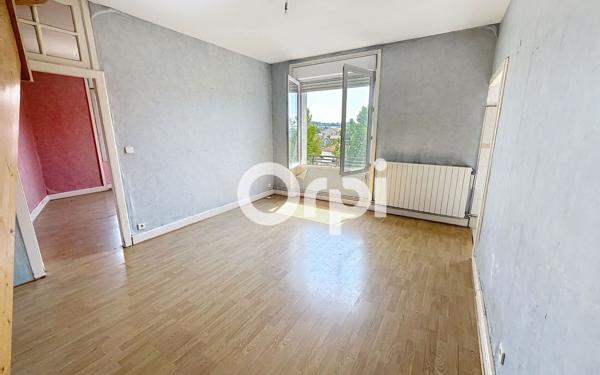 Immeuble à vendre    5 pièces •  Brive-la-Gaillarde