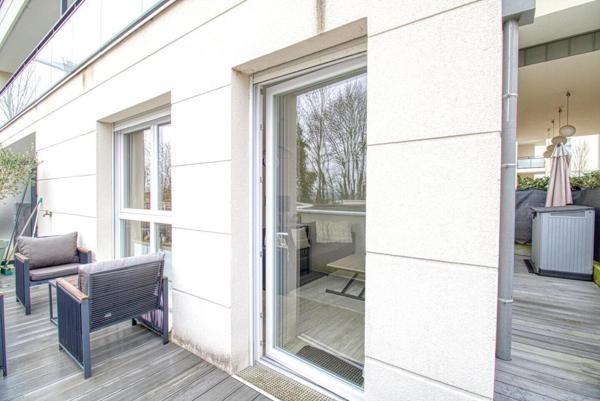 Magnifique F2 au cœur du bourg de Saint-Thibault-des-Vignes