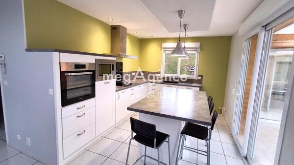 Maison à Saint-Denis-lès-Bourg, 01000 - 5 pièces 94m²