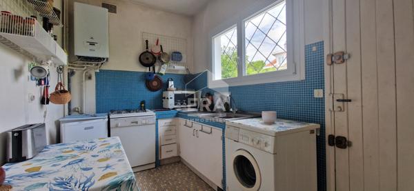 MAISON AVEC CHAMBRES ET PIECES DE VIE AU RDC - PROCHE CENTRE ET PLAGES