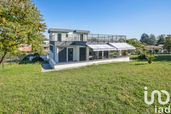 Maison à vendre 5 pièces 282 m² Bassens