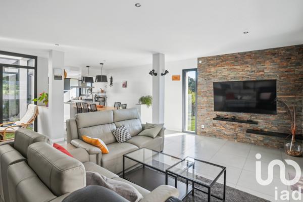 Maison à vendre 5 pièces 282 m² Bassens
