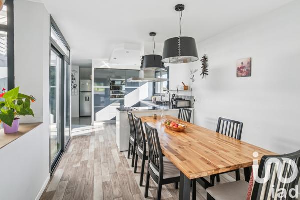 Maison à vendre 5 pièces 282 m² Bassens