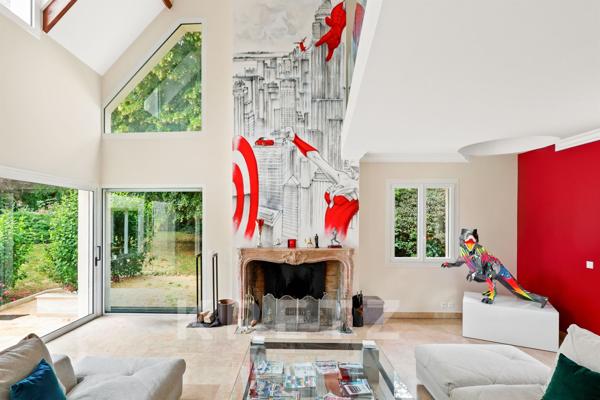 Île de la Loge — Villa d’architecte en bord de Seine avec piscine et vues panoramiques