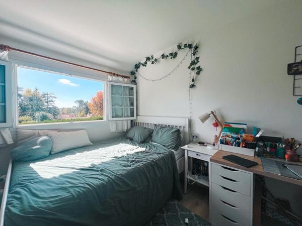 MAISON 8 PIÈCES AVEC PISCINE, POOL HOUSE ET GARAGE- SAINT-ETIENNE-DE-MONTLUC