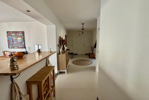 ANNECY - rue de la paix, appartement 4 pièces avec balcon et ascenseur - ANNECY