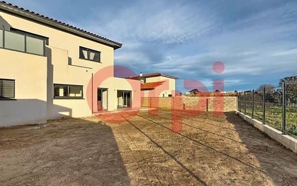 Maison à vendre    4 pièces •  Pia