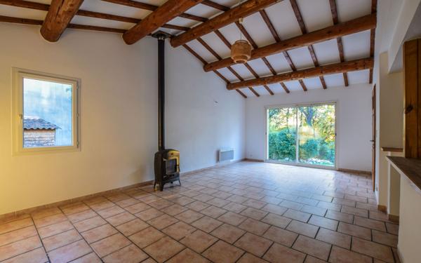 Maison à louer    5 pièces •  Rochefort-du-Gard