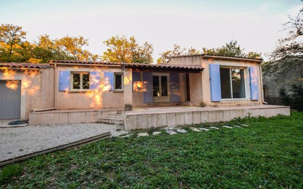 Maison à louer    5 pièces •  Rochefort-du-Gard