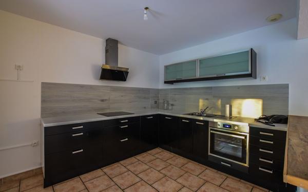 Maison à louer    5 pièces •  Rochefort-du-Gard