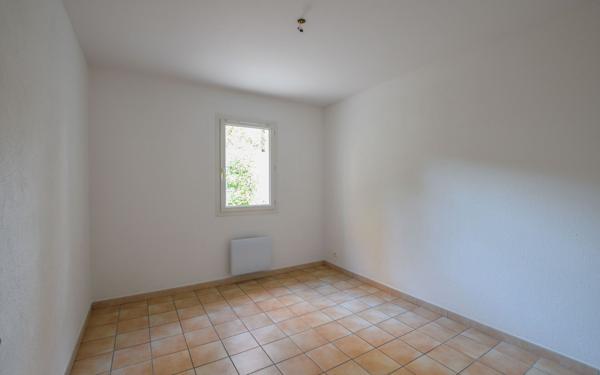 Maison à louer    5 pièces •  Rochefort-du-Gard