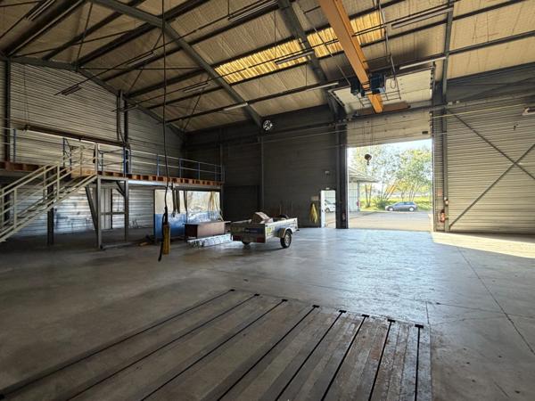 Dpt Yonne (89), à louer Local industriel - Local d'activité - Bail commercial artisanal ou dérogatoire