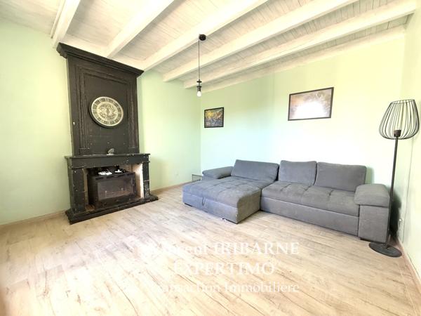 Taillebourg (17350) Maison Charentaise, 4 Chambres, Jardin et Garage.