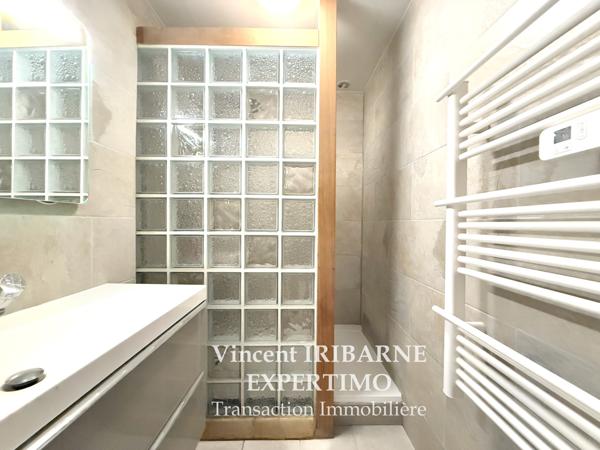 Taillebourg (17350) Maison Charentaise, 4 Chambres, Jardin et Garage.