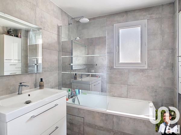 Maison à vendre 5 pièces 91 m² Villeneuve-le-Roi