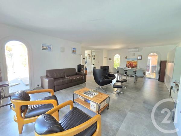 Maison à vendre  5 pièces - 142 m 2   PLAN DE CUQUES  - 13