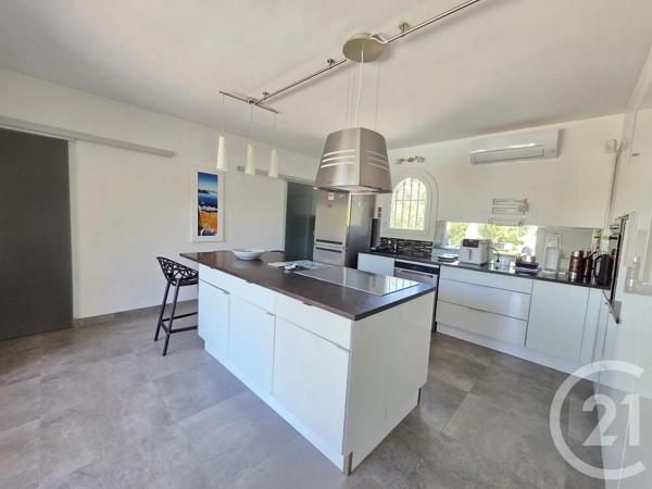 Maison à vendre  5 pièces - 142 m 2   PLAN DE CUQUES  - 13