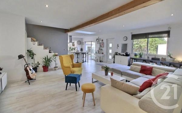 Maison à vendre  5 pièces - 142 m 2   PLAN DE CUQUES  - 13