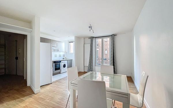 Appartement à louer    2 pièces • 38,65 m2 Suresnes